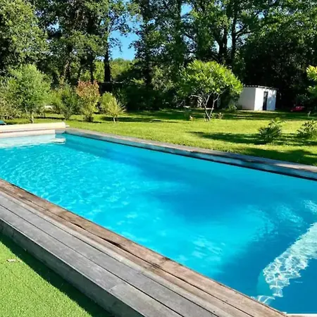 Secret Garden Villa Pouille (Vienne)
